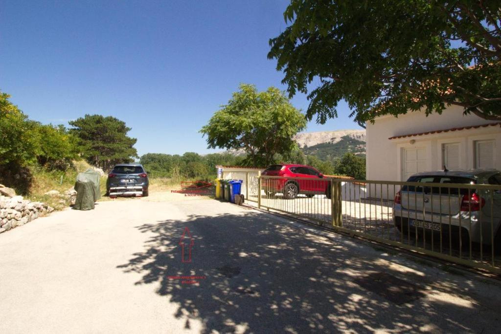 Rose 3 Apartment Baska  Exterior photo